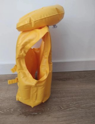 Chaleco salvavidas amarillo para niño