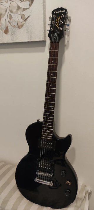Epiphone Guitarra Eléctrica Negra