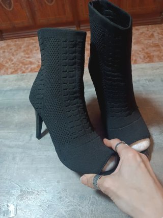 Botines Peep Toe Negros Talla 40
