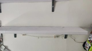 Mensole bianche in legno