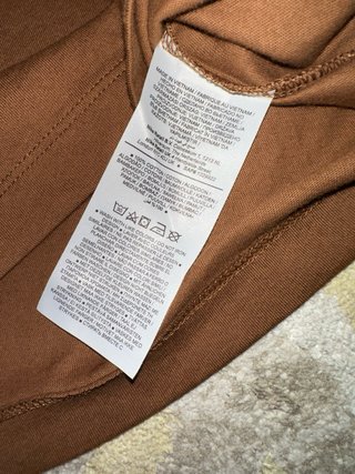 Camiseta Nike Marrón Talla M con etiqueta