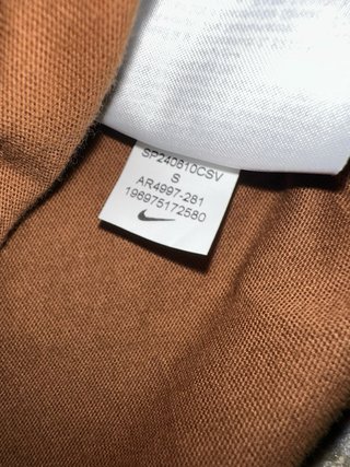 Camiseta Nike Marrón Talla M con etiqueta