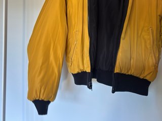Chaqueta bomber reversible negro/amarillo