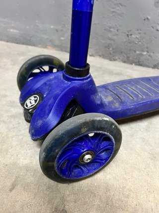 Patinete 3 ruedas azul
