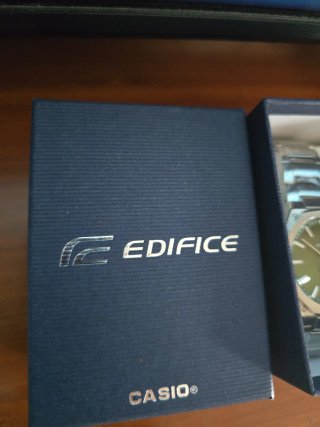 Reloj Casio Edifice Esfera Verde