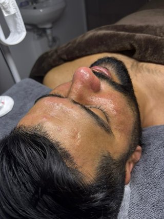Masajes, estetica, pestañas ,cejas , labios