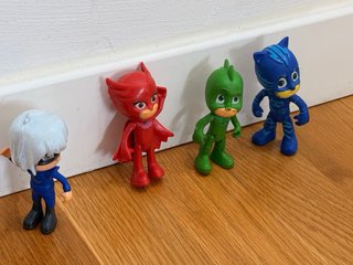 PJ Masks Vehículo y Figuras
