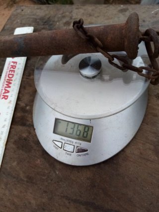 Pasador/Bulón con cadena oxidado