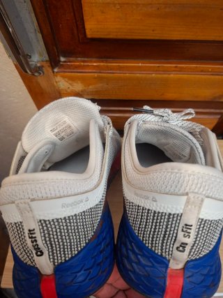 Zapatillas Reebok Gris y Blanco