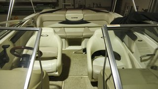 Lancha Glastron GT 205
