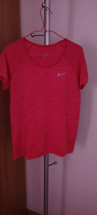 Camiseta deportiva Nike mujer manga corta Talla M