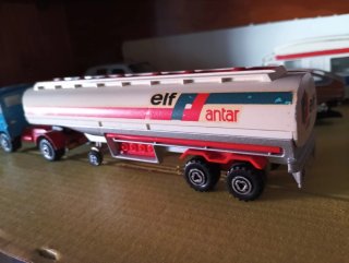 Tráiler Cisterna Elf Azul