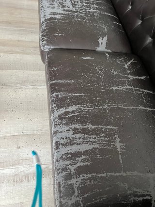 Sofá Chester Marrón Piel para Restaurar.