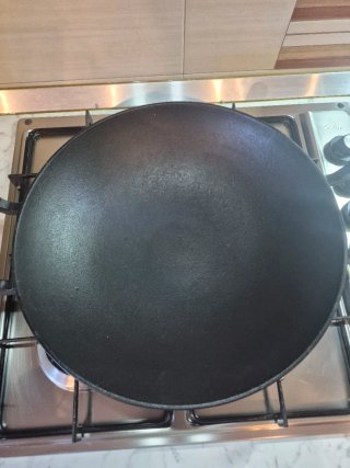Wok in ghisa cm 36