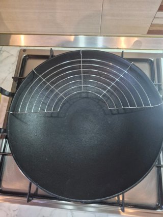 Wok in ghisa cm 36