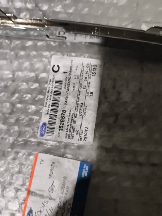 Cubierta Parachoques Ford Focus Cromada