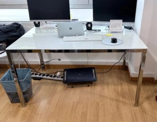 Mesa IKEA TORSBY Cristal y Metal