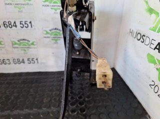 Pedal del freno nissan atleon 140 113490