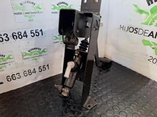 Pedal del freno nissan atleon 140 113490
