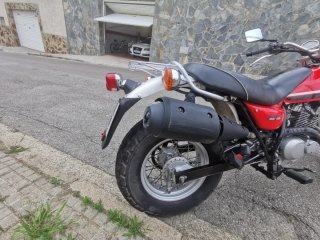Suzuki Van Van 125cc  2014 Roja y Blanca