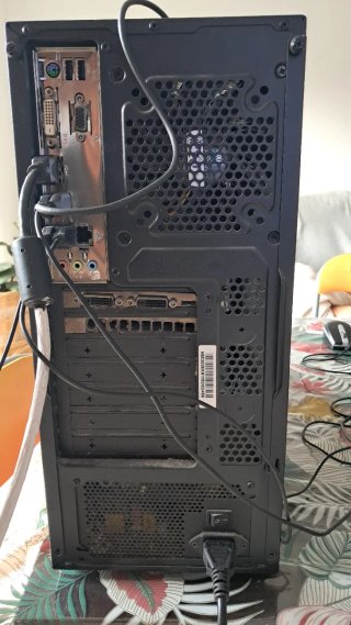 Torre PC Cooler Master Negra