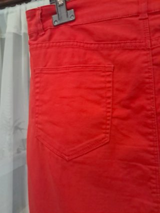 Falda corta roja talla 40 vaquera