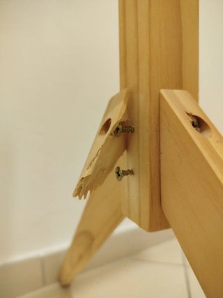 Appendiabiti ingresso in legno > Difettato