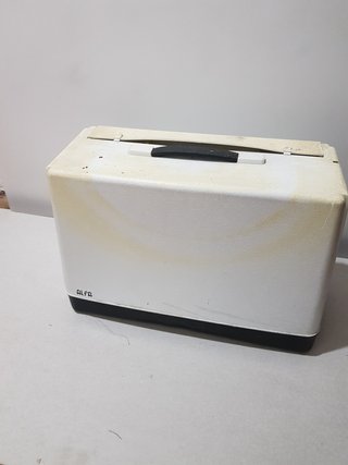 Máquina de coser Alfa 4742 antigua