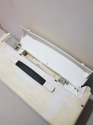 Máquina de coser Alfa 4742 antigua