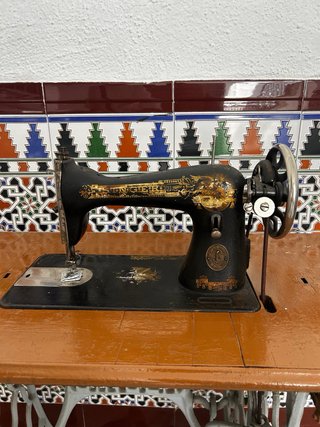 Máquina de coser Singer antigua