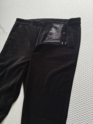 Pantalón terciopelo Massimo Dutti negro