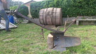 Arado antiguo para restaurar