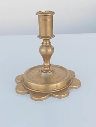 Candelabro antiguo de bronce