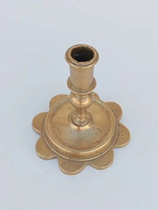 Candelabro antiguo de bronce