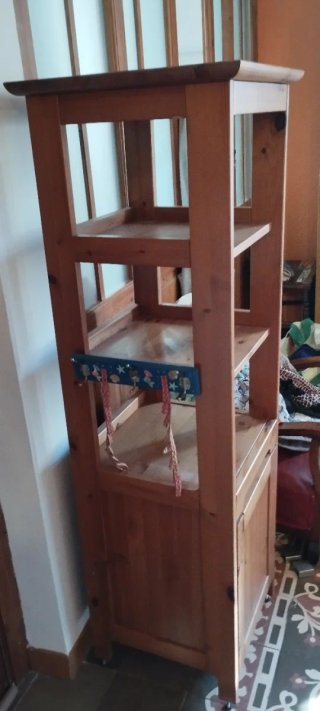 Estantería Ikea madera con puerta