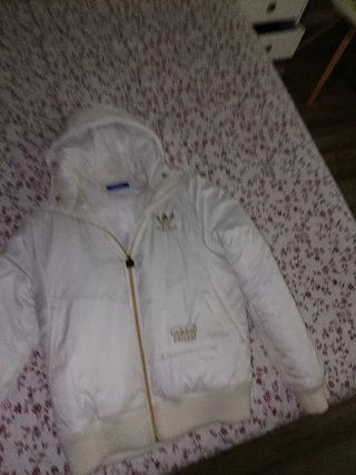 Chaqueta Adidas Blanca con Capucha