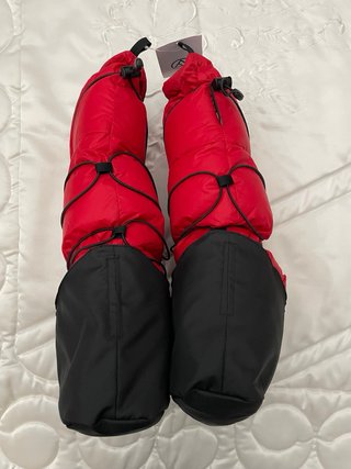 Aura Botki, Botas de plumón