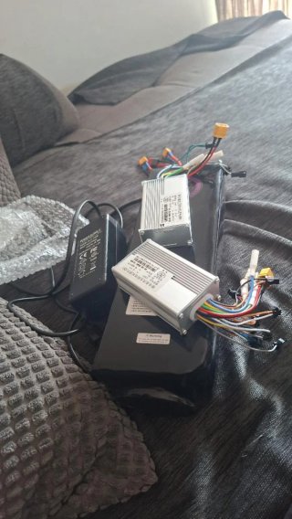 Pack Batería y Centralita Eléctrica