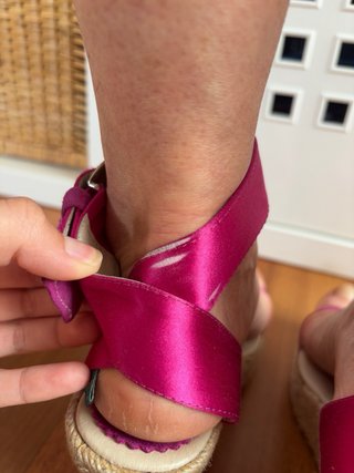 Cuñas de esparto fucsia SARAHWORLD de Sara Navarro