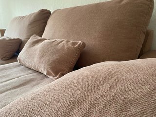 Sofá IKEA KIVIK 3 plazas rosa. NEGOCIABLE. Urge