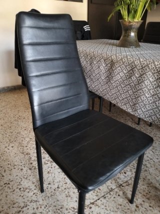 Sillas comedor polipiel negro el precio es de toda