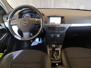 Opel Astra H