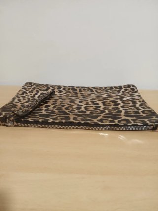 Neceser estampado leopardo con asa
