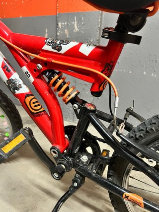 Bicicleta niño con suspensión