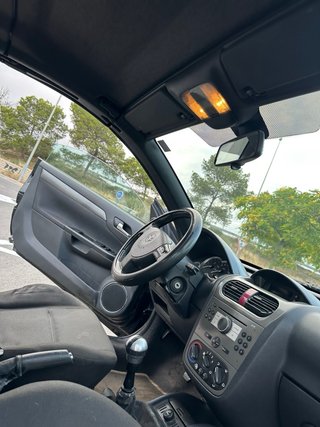 Opel Tigra 2005
