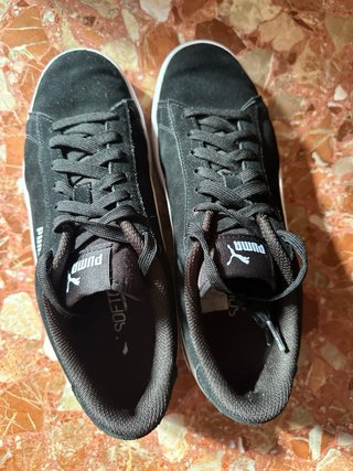 Zapatos Puma Negros y Blancos
