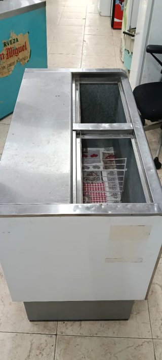 NEVERA COMERCIAL BOTELLERO CON 2 PUERTAS CORREDERA