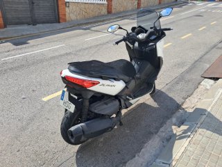Yamaha Xmax 400 Maxi Scooter