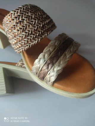 Sandalias tacón Hush Puppies marrón/dorado