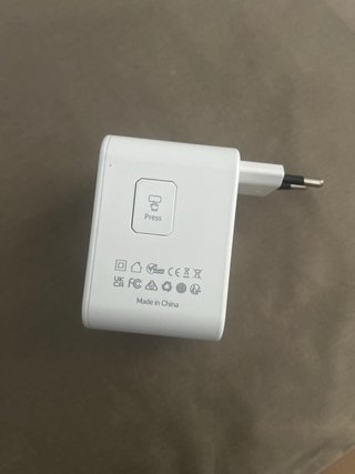 Adaptador Enchufe Universal DECOLE
